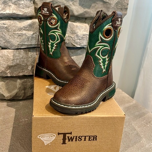Twister Blaise Western Boots, Square Toe,
Side Zipper,TPR Outsole,100% PU - Picture 1 of 10